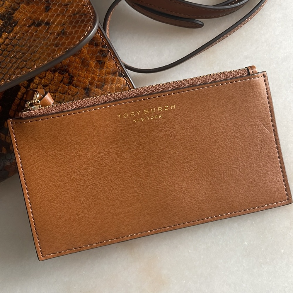 Tory Burch Thea embossed exotic flat wallet crossbody - Picture 4 of 6